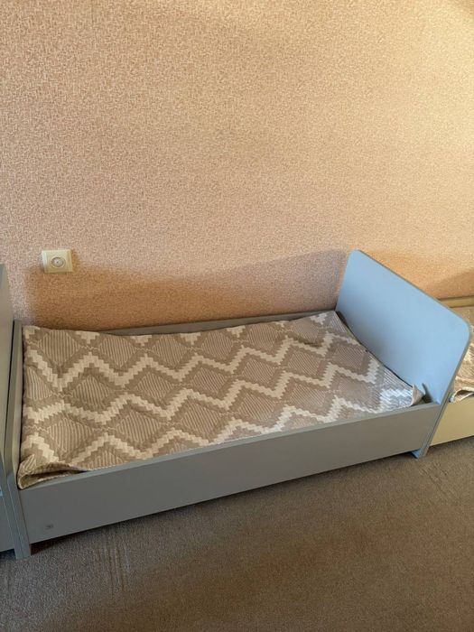 Кароват сотилади бохчаники янги