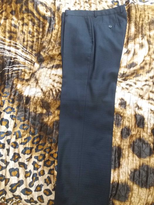 Продам классический костюм