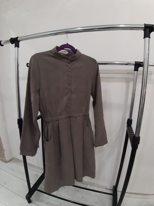 Продам разные красивые платья  все по 2000