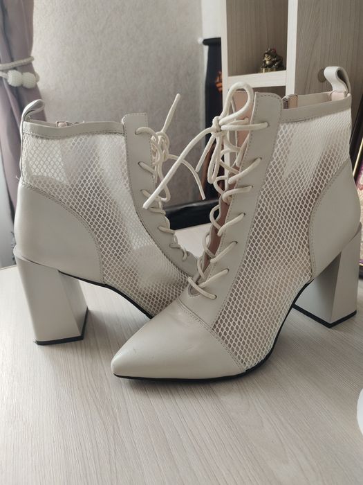 Обувь новая 37 размер.