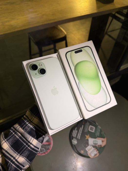 Продам IPhone 15, 128