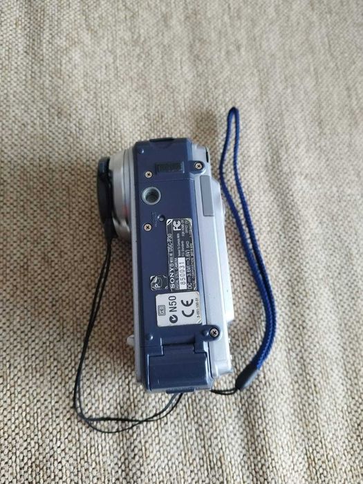 Sony Camera foto digitala Sony Cyber Shot DSC-P30 Functional