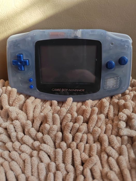 Продам game boy advance