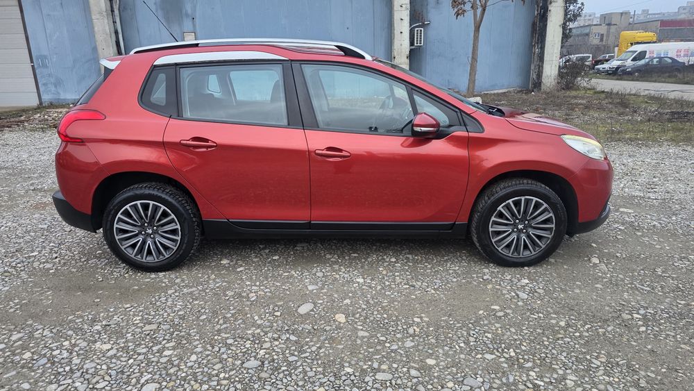 Peugeot 2008 1.2 benzina  fab 2015