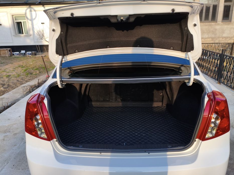 Продам Lacetti 2020 свой. 3 позиции акпп