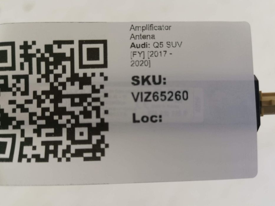 Audi Q5 SUV / Audi Q5 SUV - Оригинален усилвател на антена в добро със
