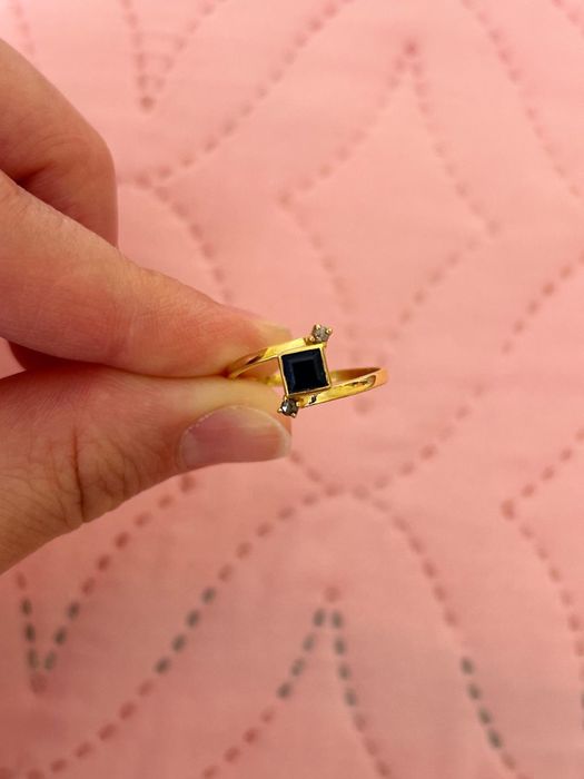 Кольцо с Сапфиром и бриллиантами серебряное