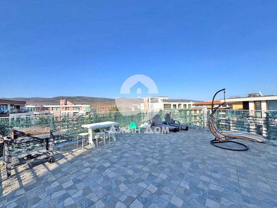 Продава се Двустаен апартамент в к.к. Слънчев бряг - 250 кв.м за 388 €/кв.м - Снимка #8