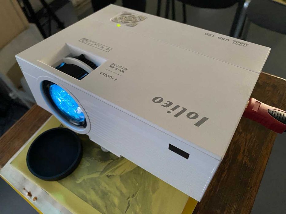 Проектор Lolieo Full HD 1080P, компактный мини-проектор для дома