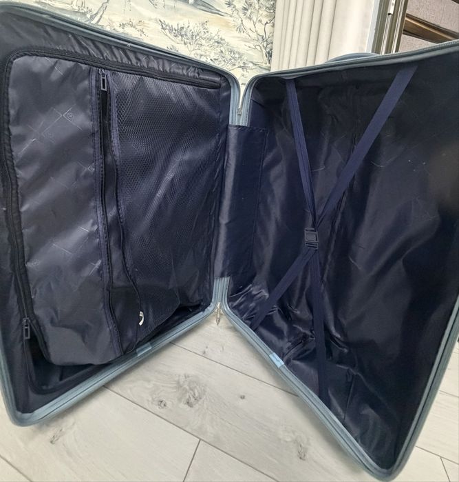 Чемодан большой