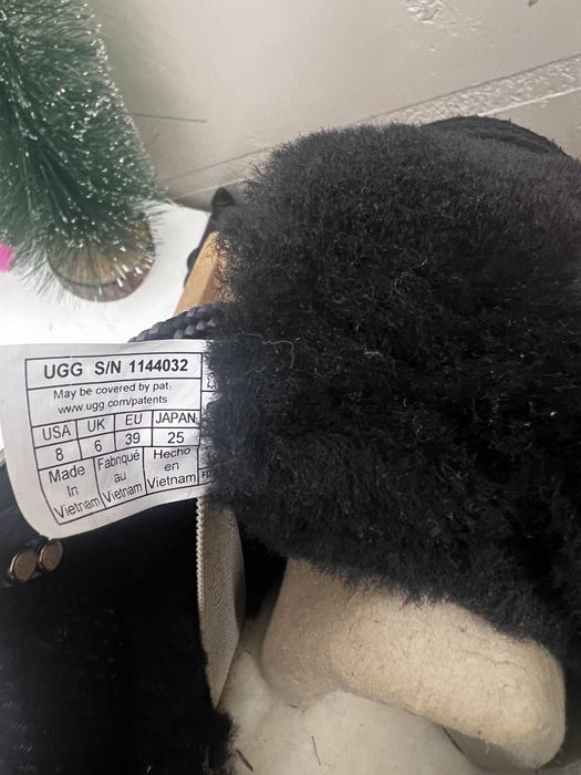 Угги UGG Lowmel black