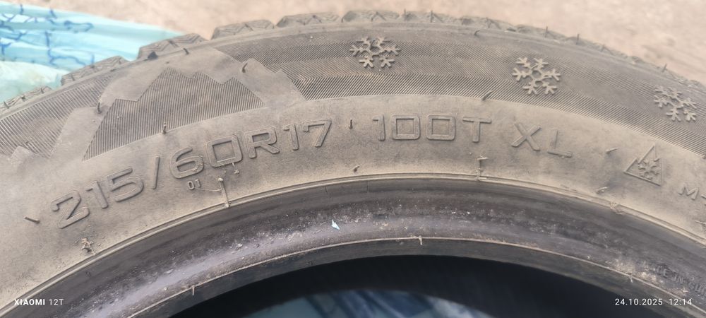 Продам шины 215/60/17
