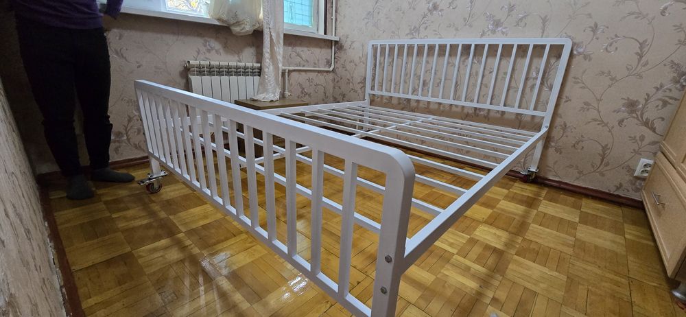 Металлическая двуспальная кровать. Темир Калават. Лофт  Стиль.  Loft