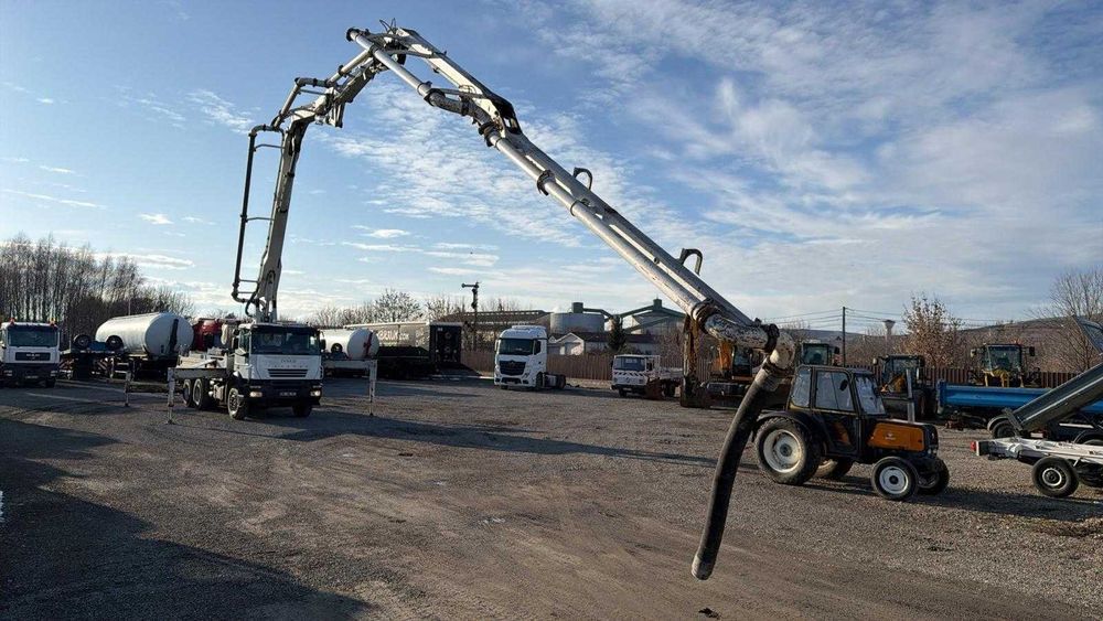 Pompa de beton Iveco Tracker