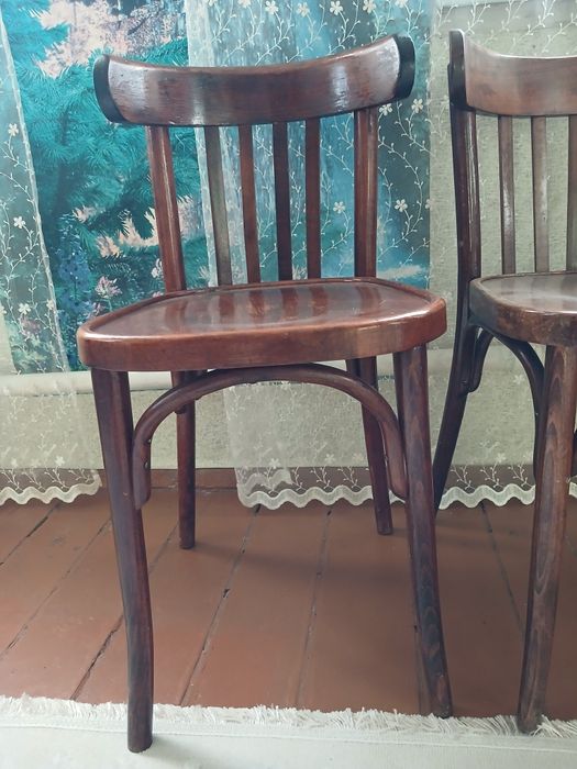 Продам венские стулья.