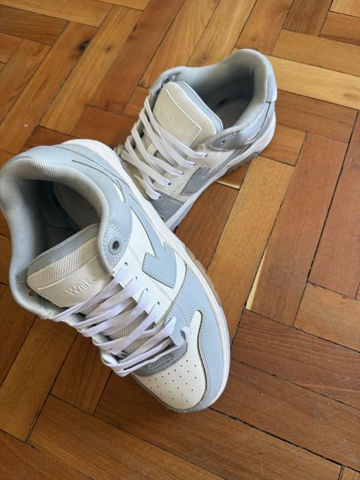 Adidas Off white