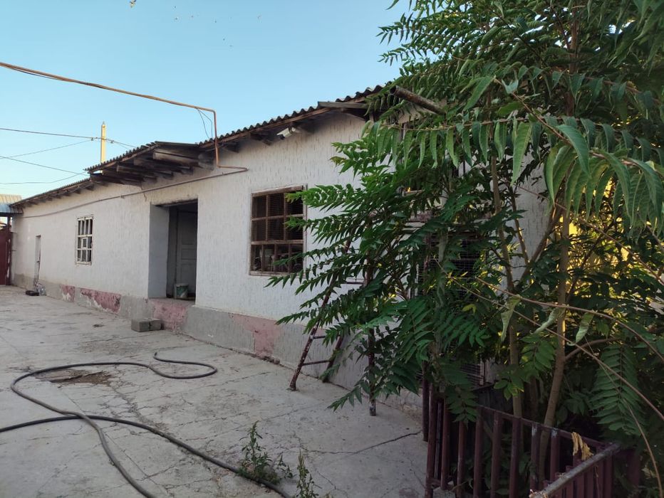 Уй сатылады дуниесимен