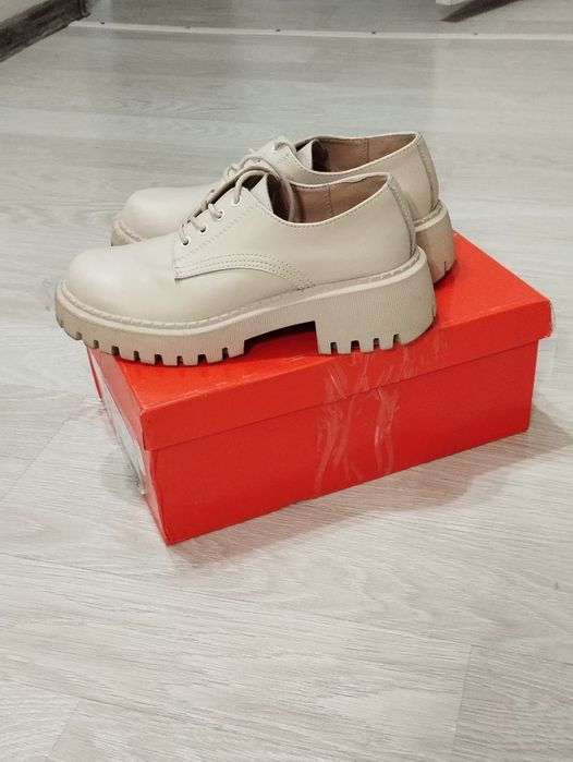 Продам б/у вещи.