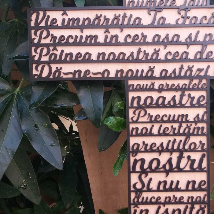 Vand Cruce din Lemn, cu rugaciune decupata laser, 33x50 cm