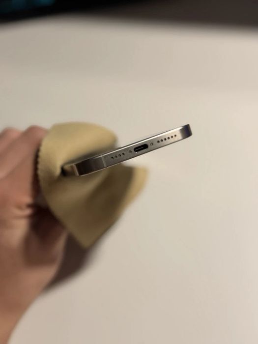 Iphone 15 Pro Pro Max ochilmagan vakum holatda LL/A esim 256 gb