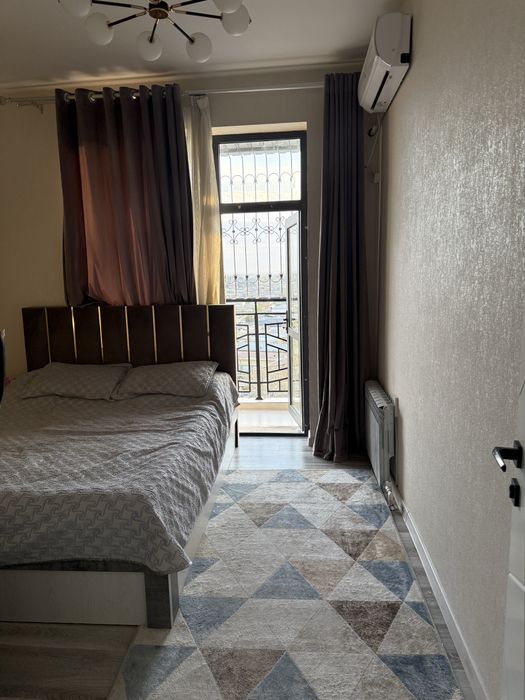 Eshonguzar yashashga tayyor uy barcha jixozlari bilan