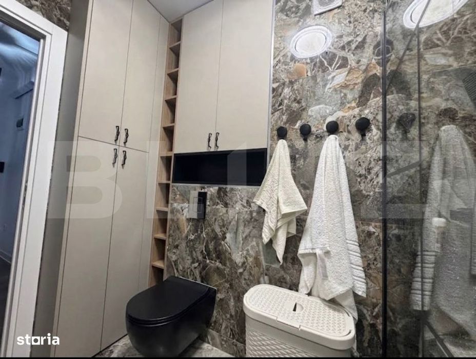 Apartament 3 camere, 68 mp, 2 parcari, zona Eroilor
