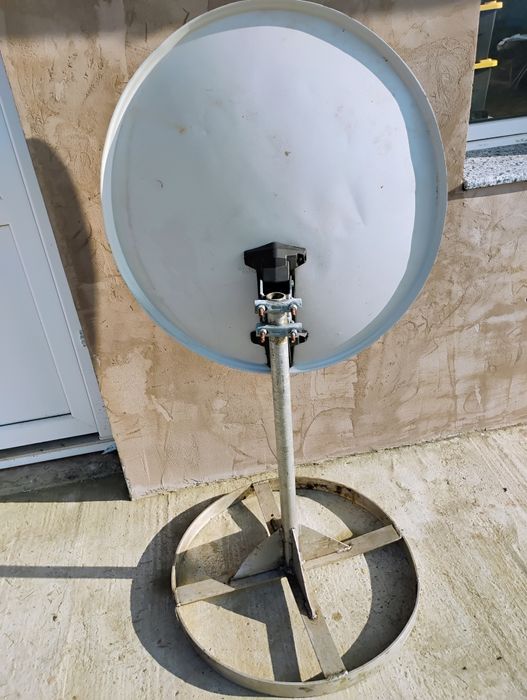 Vînd Antenă pentru Rulotă ...