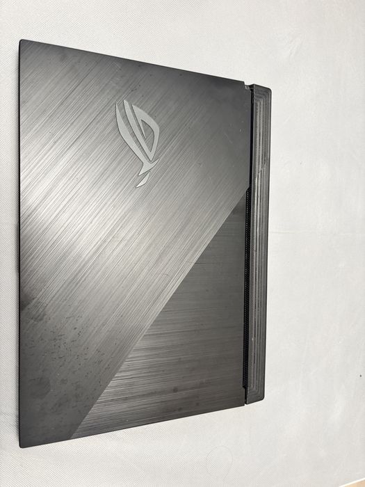 Asus Rog Strix G17 G712LU