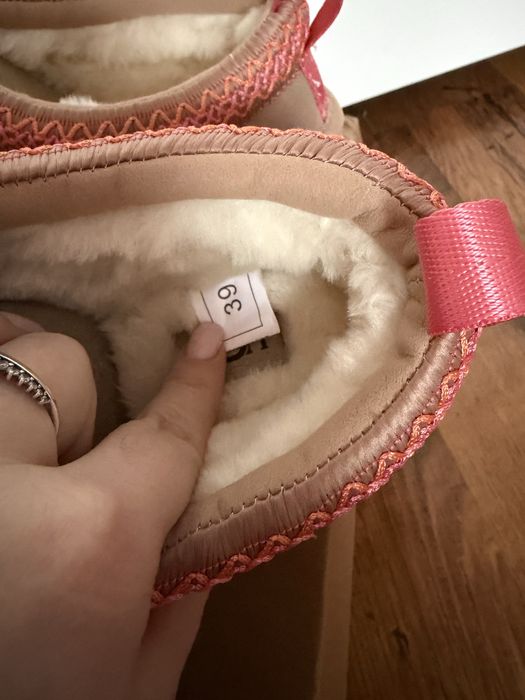 ugg love 25' marime 38