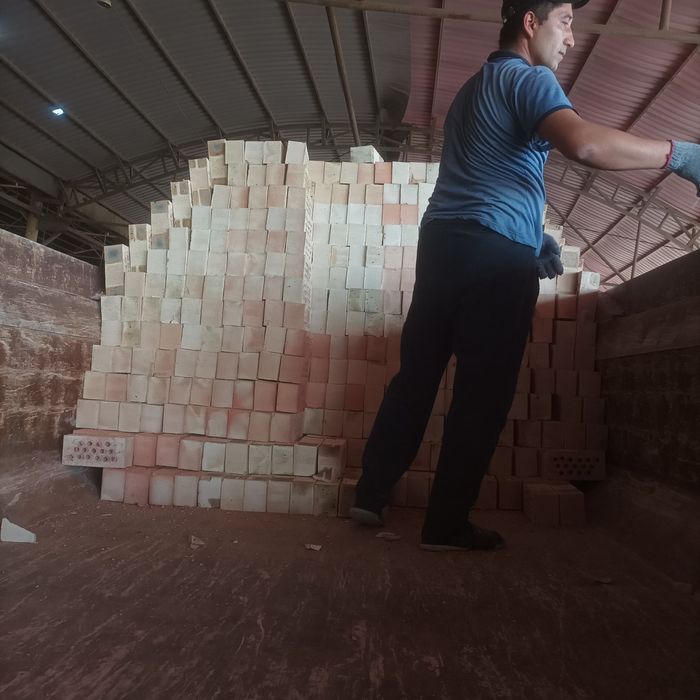 Пишган ғишт, кирпич жженый g'isht, Тешик гишт