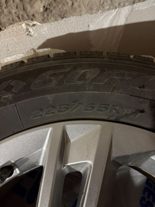 225/65R17 шина полный комплект