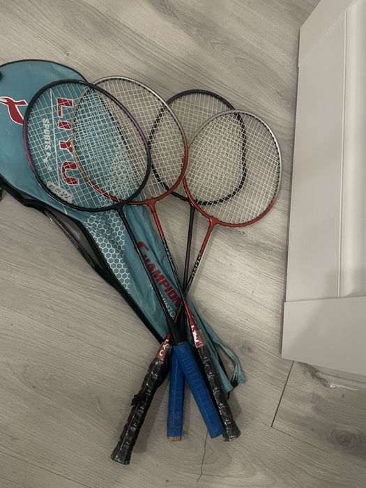 Ракетки для бадминтона