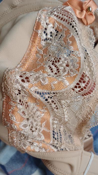 Mariale  беж сутиен 95 D Нов