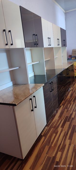 Aksiya arzon narxlarda kuhnya bufet