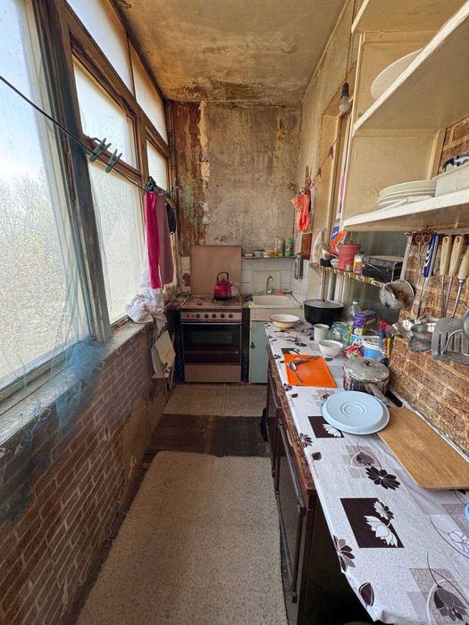 Продается Чиланзар 20 квартал 2в3/4/4 Без ремонта