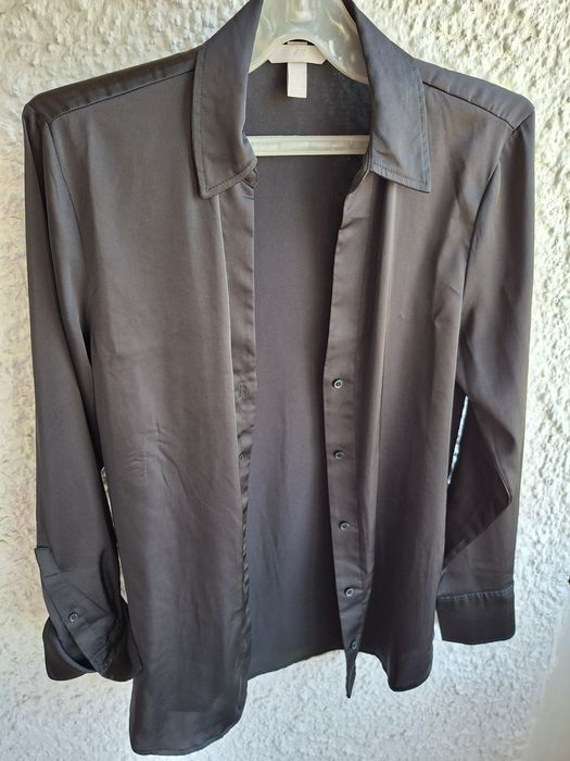 Черна и розова сатенини ризи H&M- двете за 15лв.