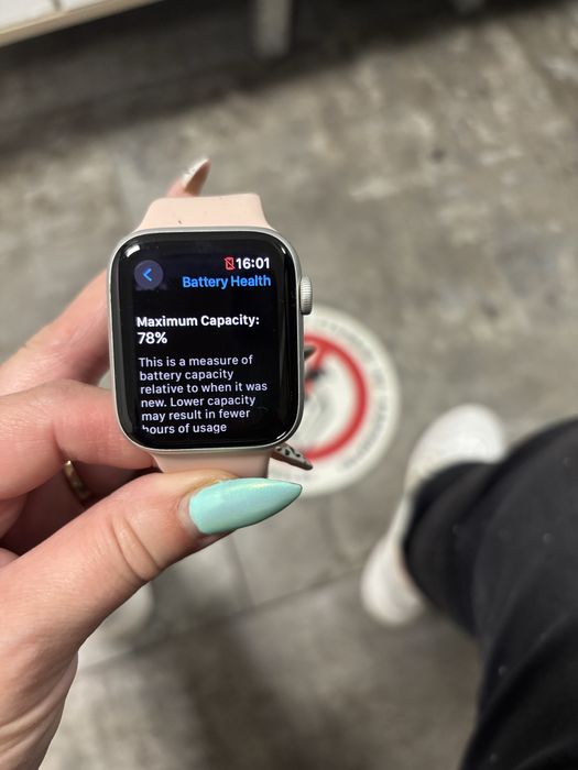 Apple Watch SE GPS корпус,Aluminium,44mm,Silver