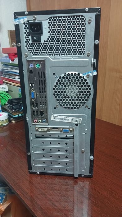 Офисный компьютер