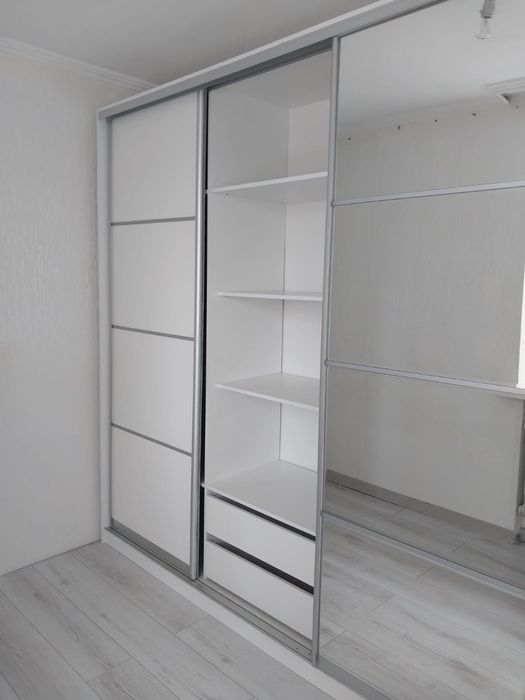 Продам шкаф купе