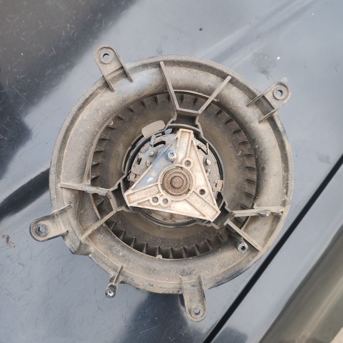 Мерседес 124 печка маторчик сатылады