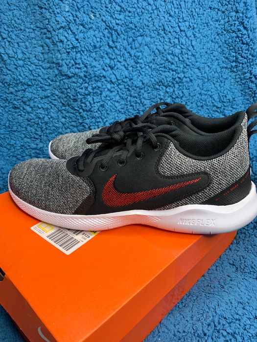 Nike Flex Experience Run 10