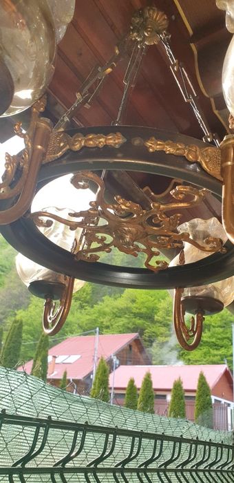 Candelabru vechi perfect funcțional