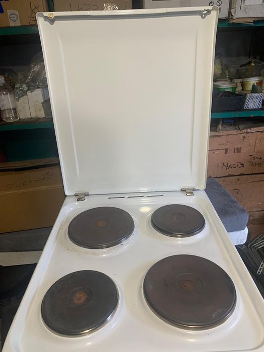 Продам плиту Индезит