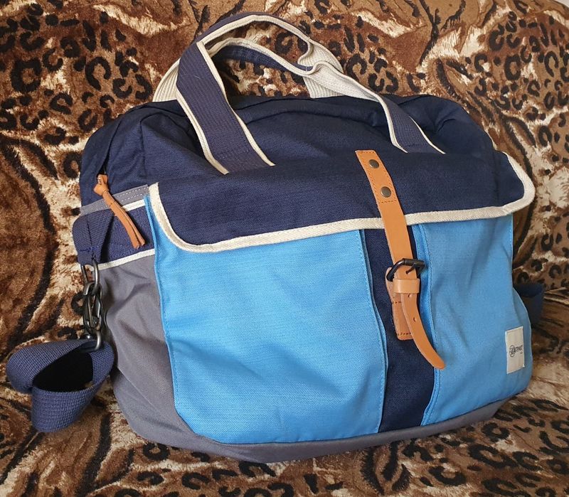 Спортна чанта Eastpak