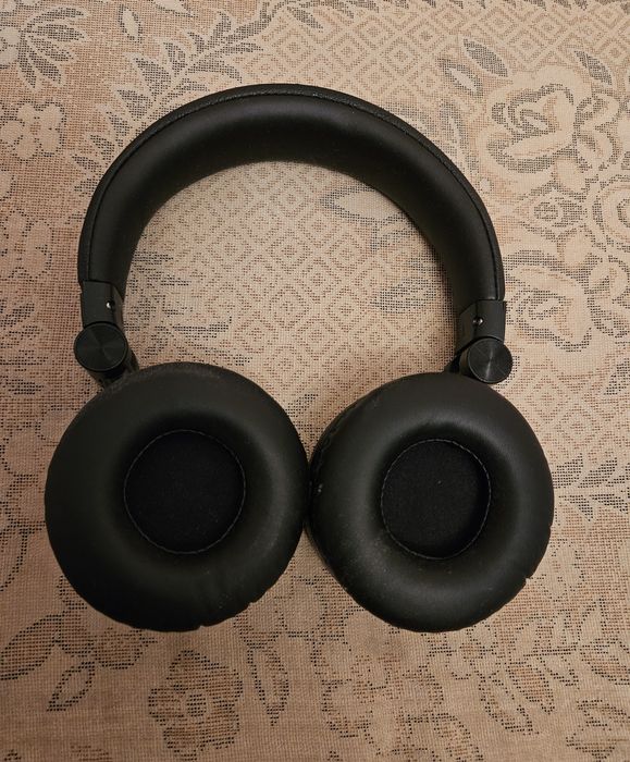 Продаётся Наушники