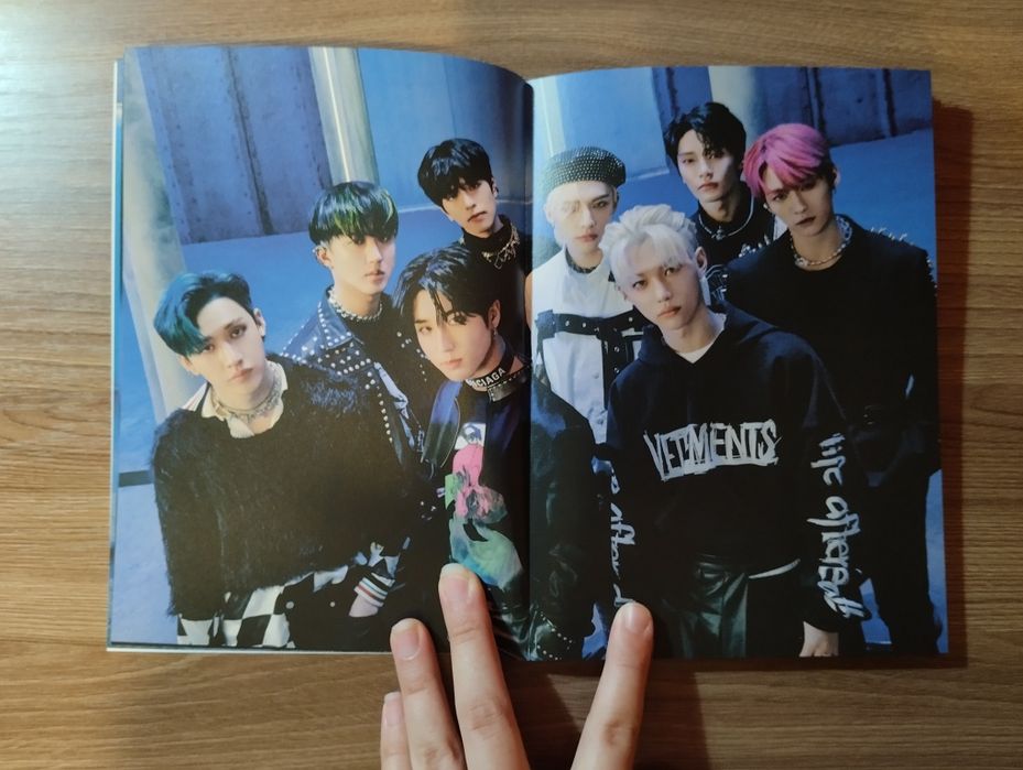 альбом Stray Kids ODDINARY (Scanning Version)