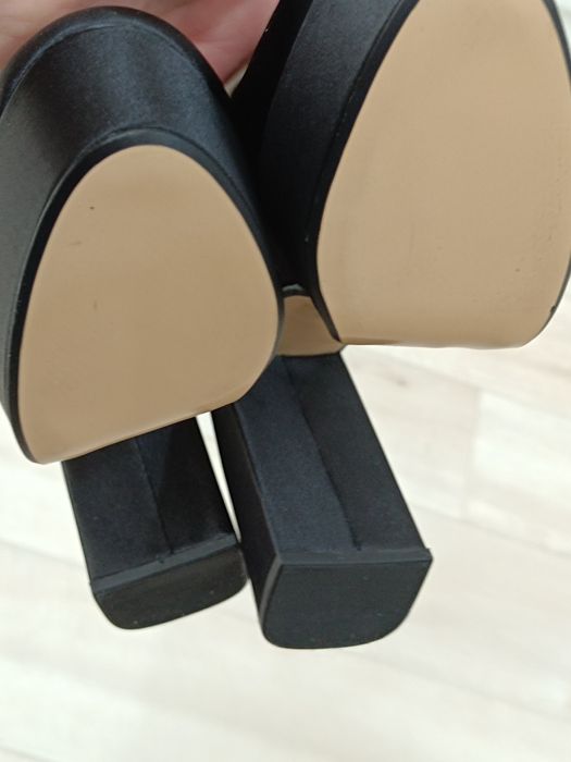 Официални обувки с висок ток и платформа