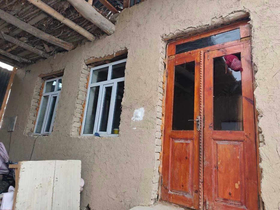 Срочно 10 сотих 3 хона, Нархи 37000, Тинчлик Янгийул