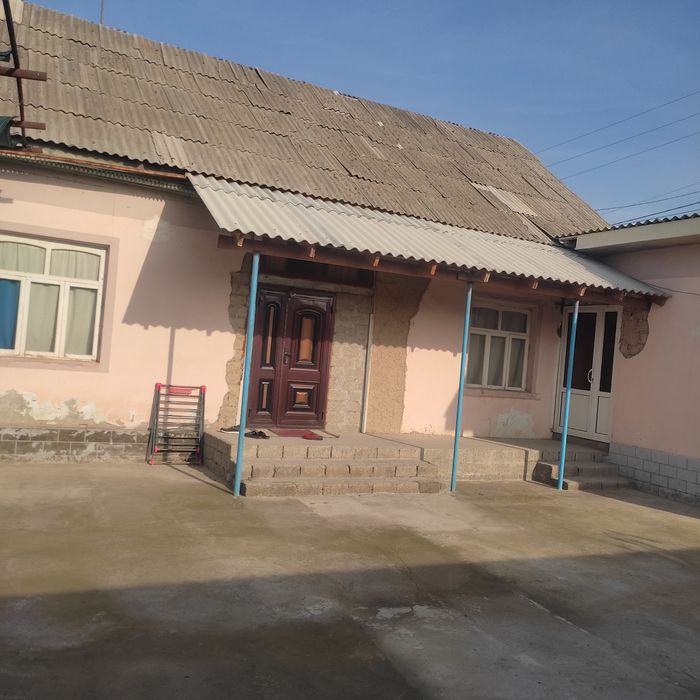 Ховли уй сотилади