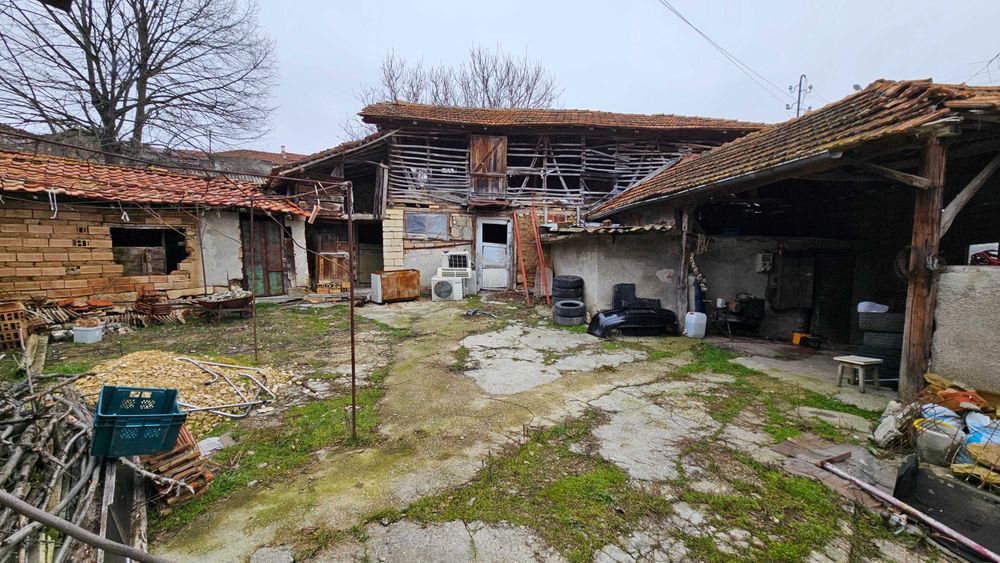 1860-Продава се къща в село Пороище!